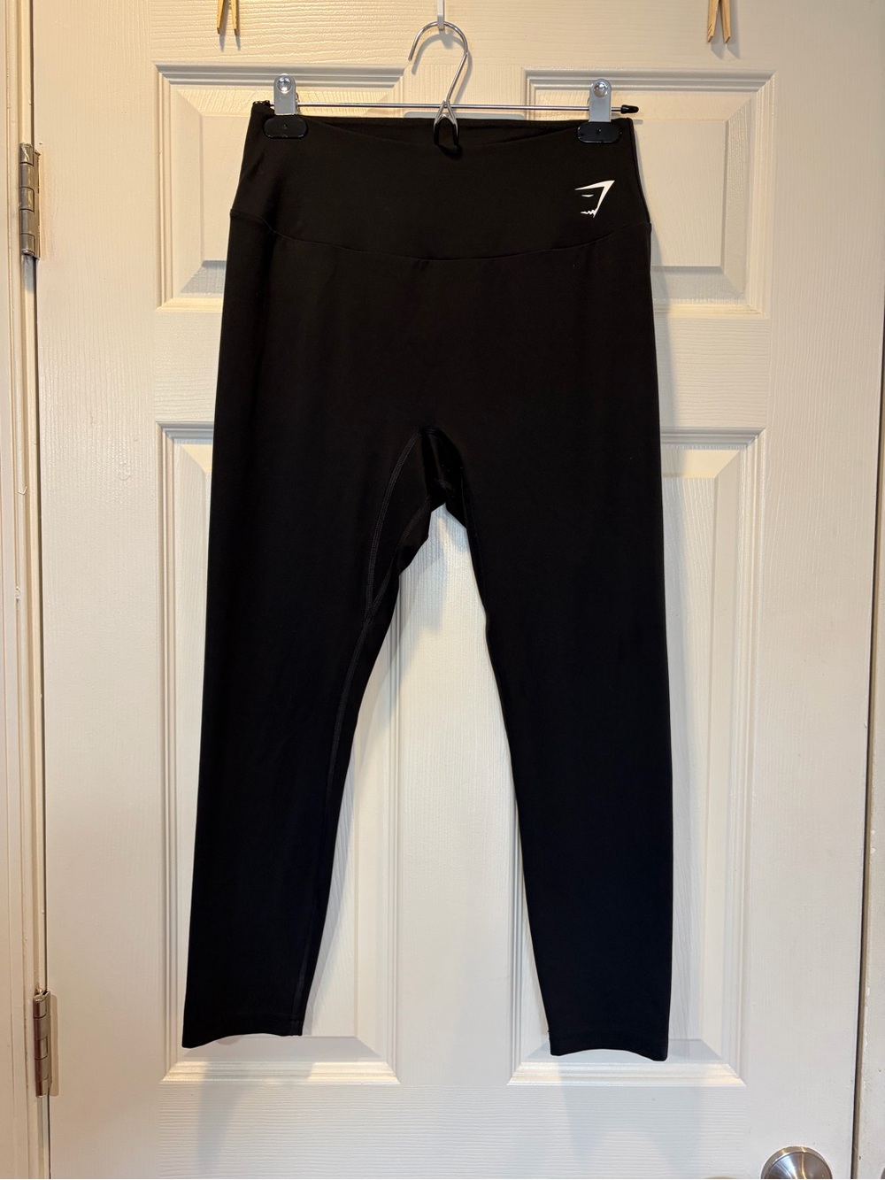 Gymshark Women’s Seamless Leggings Black 22” Inseam Crop Large